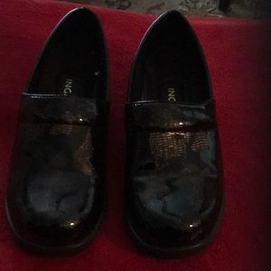 Black & Bronze Metallic 7.5 Women Shoes